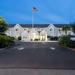 Microtel & By Wyndham Savannah/pooler Savannah