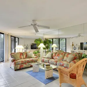 Atlantic Paradise By Avantstay Great Location W Balcony Outdoor Dining Shared Pool Hot Tub Key West